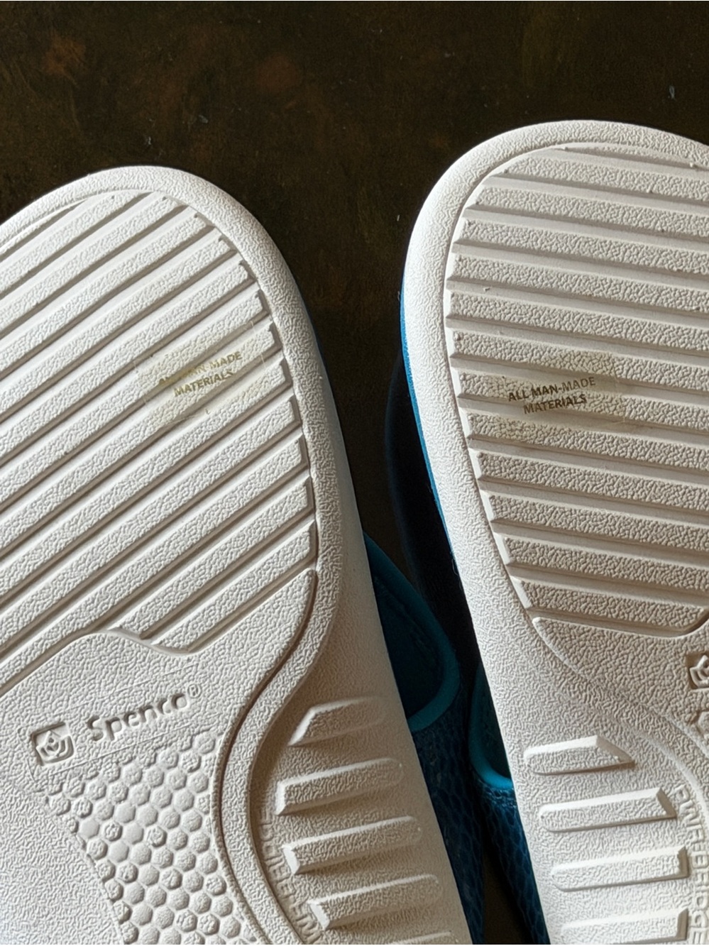 Spenco Yumi Gecko Thong Sandals - Picture 4 of 4